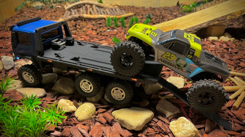 HobbyPlus CR18P Arktos 6X6 6WD Tow Truck PNP 1/18 (Blauw)