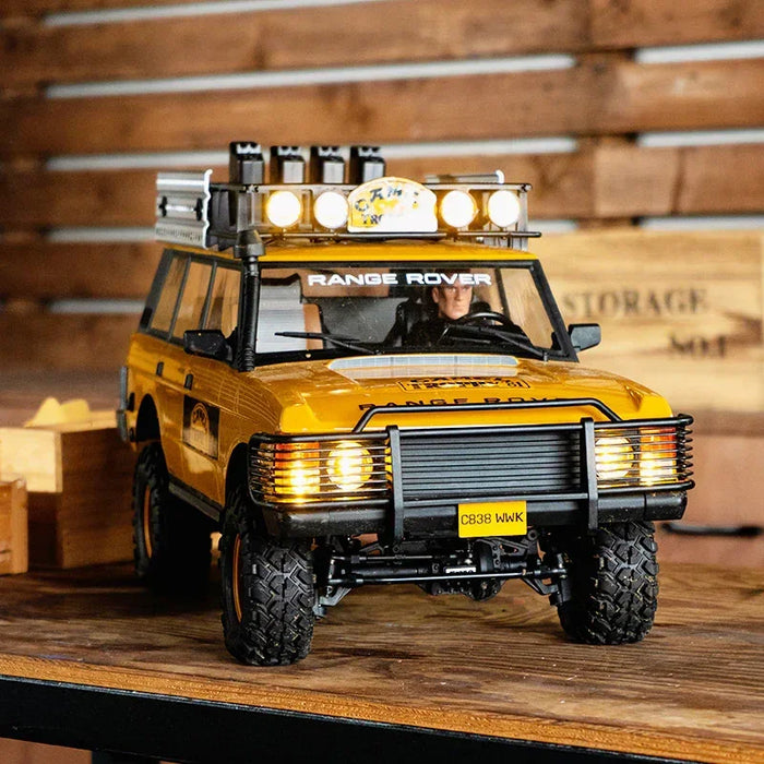 FMS FCX10 Range Rover Camel Trophy RS 1/10 RTR