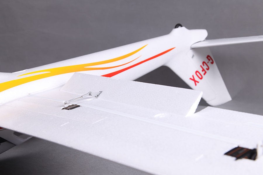 FMS 2300mm Fox V2 w/ Flaps BNF