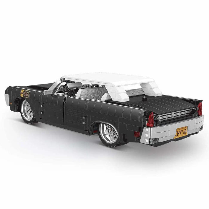 Mould King 10118 1964 Continental Car Model (1903 Pieces)