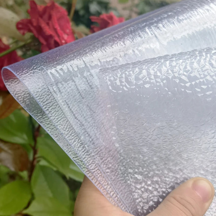 Modèle de surface de l'eau en feuille PVS transparente