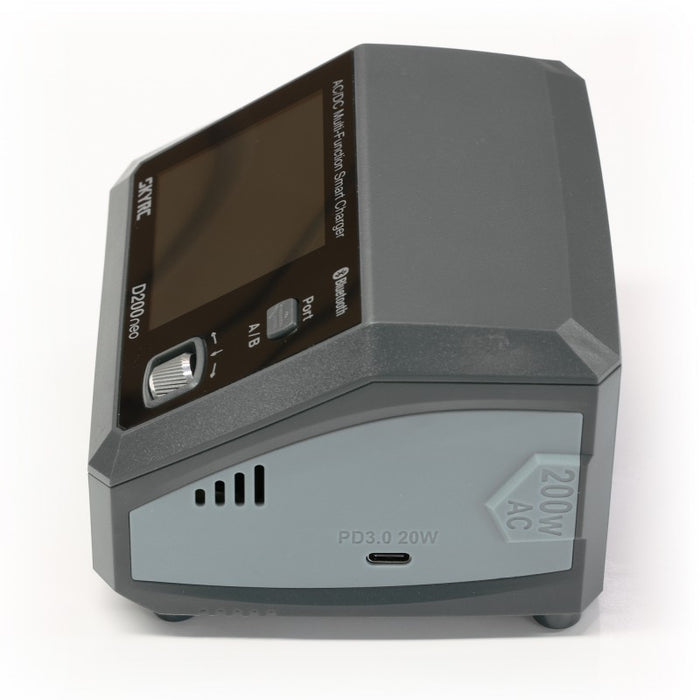 SkyRC D200 Neo Duo AC/DC charger (AC 200W - DC 2x400W)