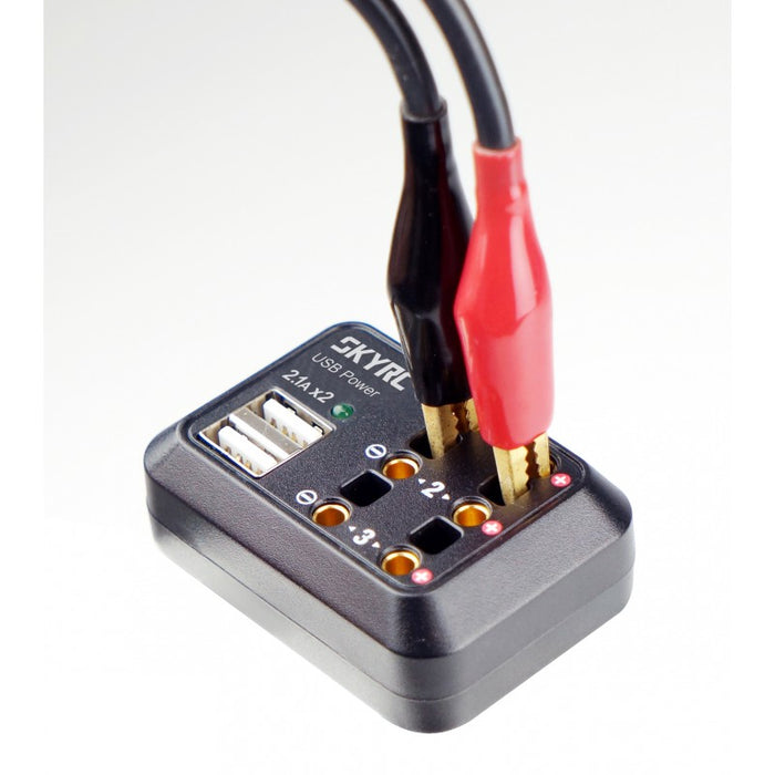 SkyRC Power Distributor w/ XT60 Connector (Max 10A + USB 5V 2,1A)