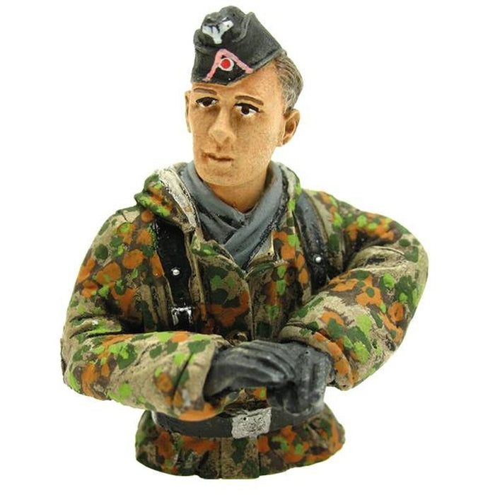 Torro Tank Driver Summer Camouflage Half Figure Decor 1/16