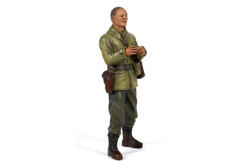 Torro Captain Commander A.Ross Figure Decor 1/16