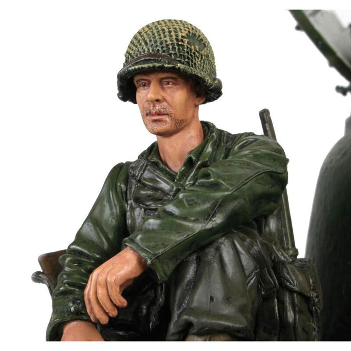 Torro U.S Captain Infantry Figure Decor 1/16