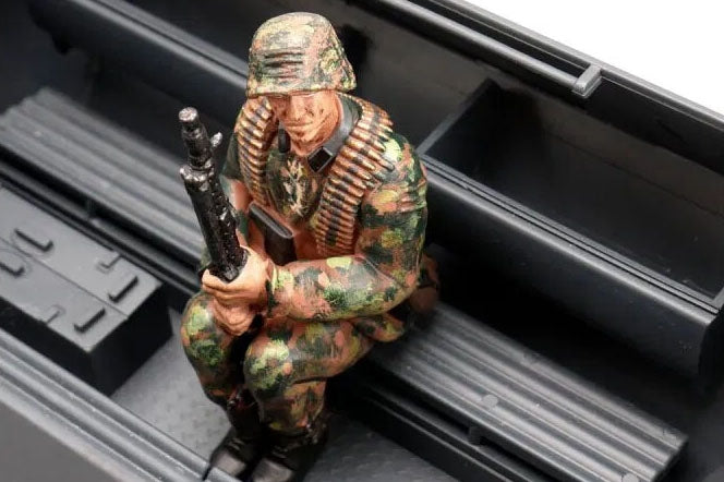 Torro 1/16 Sd.Kfz.251 Machine Gunner 2 Accessories (Camo)