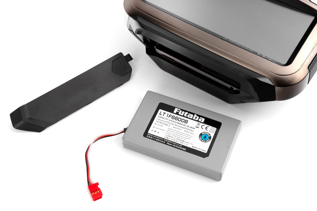 Émetteur Futaba 32MZ WC avec Récepteur R7208SB