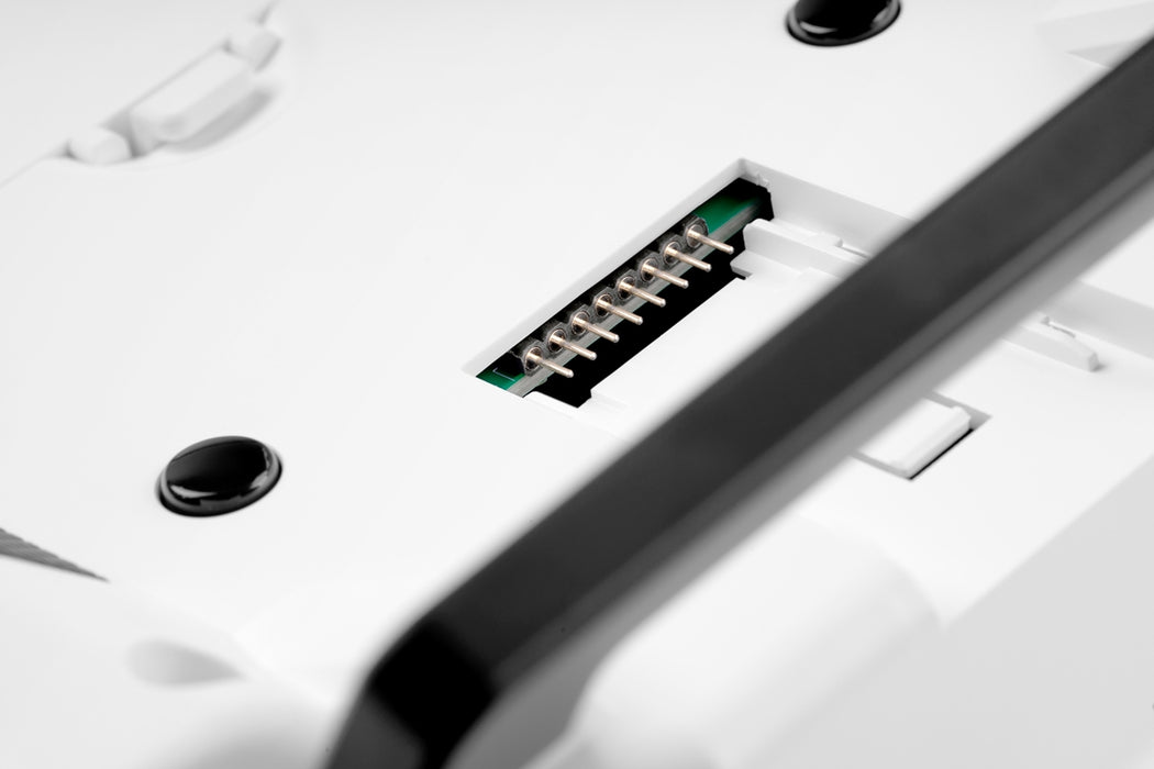 Kavan V15 Transmitter (White)