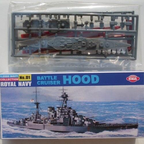 HMS Hood Battlecruiser 1/2000 Model (Plastic) Bouwset EKA