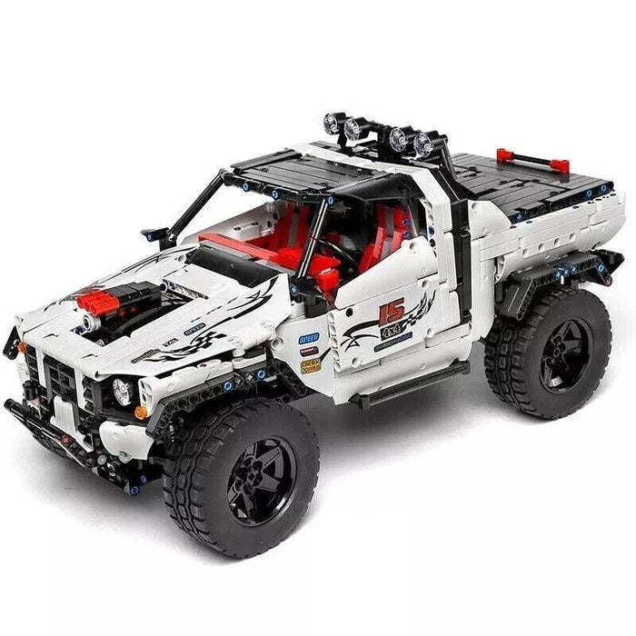 Mould King 18005 Off-Road Vehicle (2013 Pieces)