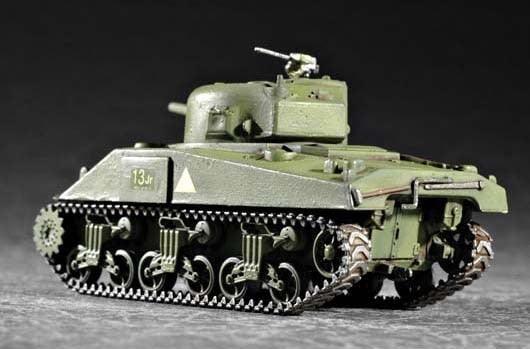 USA M4 Medium Tank 1/72 Model (Plastic) Bouwset TRUMPETER 