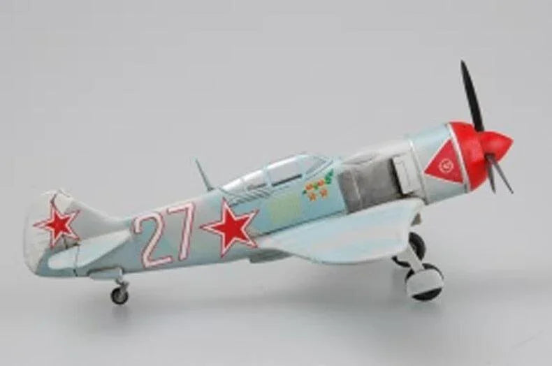 WWII Soviet La-7 1/72 Military Fighter Model (Plastic) Bouwset HobbyBoss